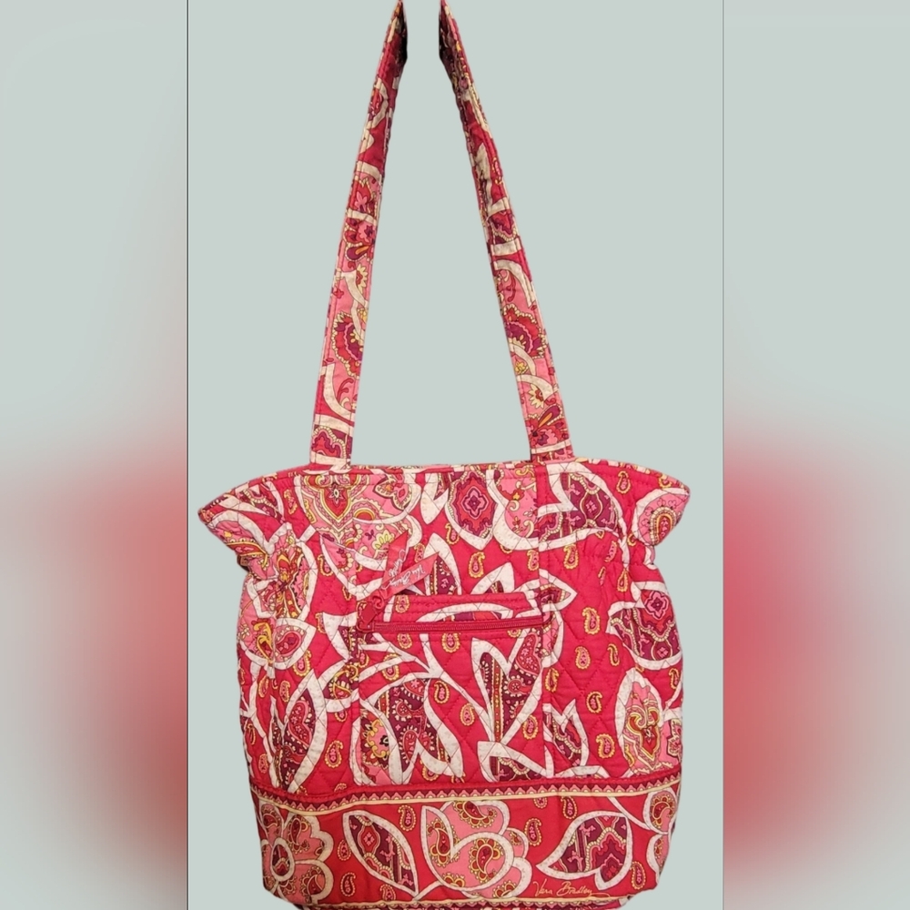 #218 Vera Bradley- Retired Red Paisley Pattern Shoulder Bag - Picture 1 of 5